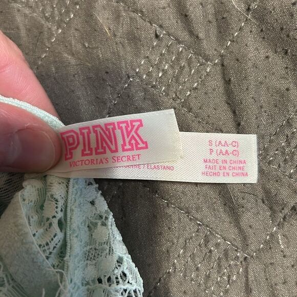 PINK Victoria’s Secret Lace Push Up Bralette size small - Picture 3 of 3